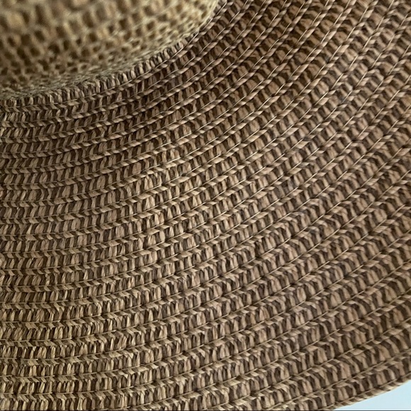 Chloe & Isabel Floppy Straw paper hat - Picture 4 of 6